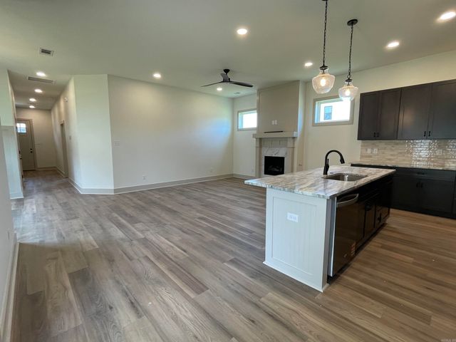 107 Legacy Way, Ward, AR 72176