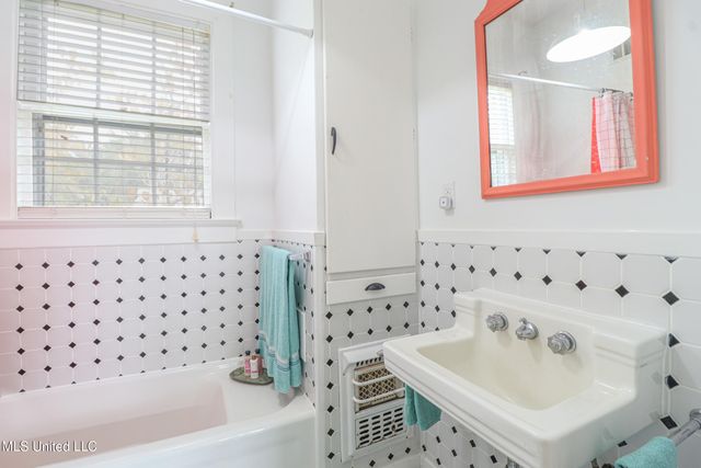 145 Saint Francis Street, Biloxi, MS 39530