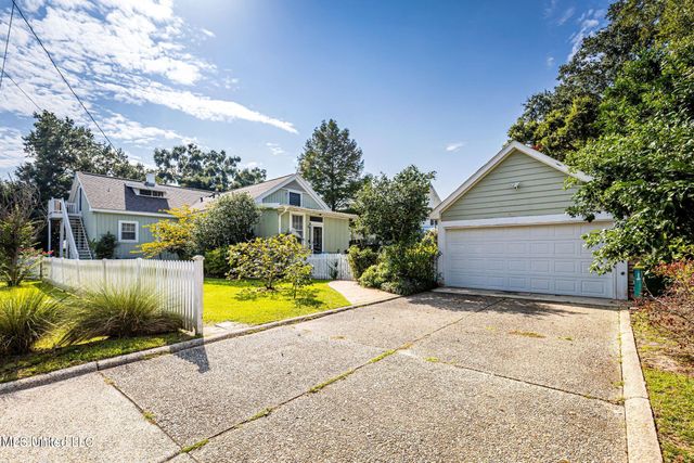 145 Saint Francis Street, Biloxi, MS 39530