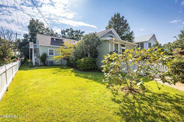 145 Saint Francis Street, Biloxi, MS 39530