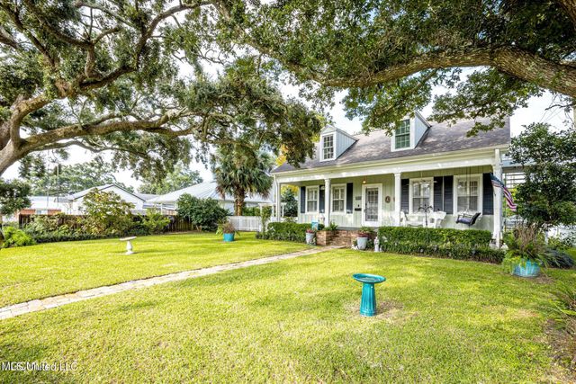 145 Saint Francis Street, Biloxi, MS 39530