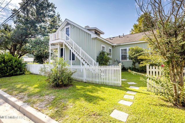 145 Saint Francis Street, Biloxi, MS 39530