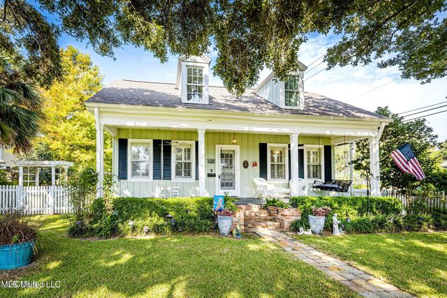 145 Saint Francis Street, Biloxi, MS 39530