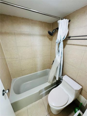 2020 NE 135th Street 807, North Miami, FL 33181