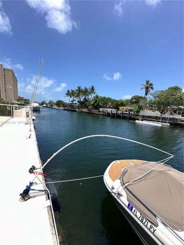 2020 NE 135th Street 807, North Miami, FL 33181