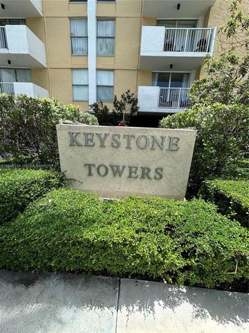 2020 NE 135th Street 807, North Miami, FL 33181