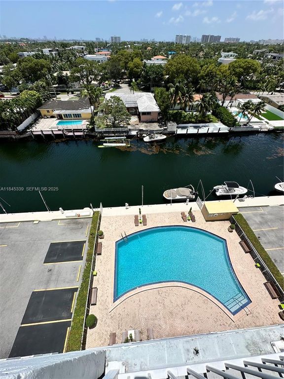 2020 NE 135th Street 807, North Miami, FL 33181
