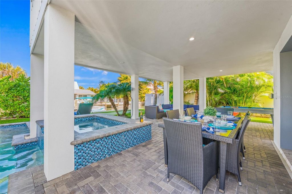 401 20TH PLACE, BRADENTON BEACH, FL 34217 — photo 2