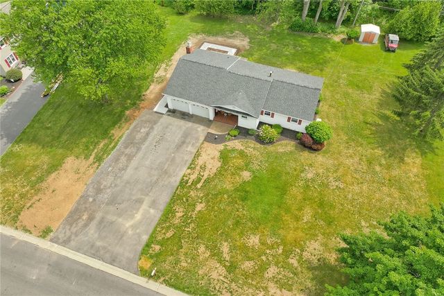 665 Regina Drive, Webster, NY 14580