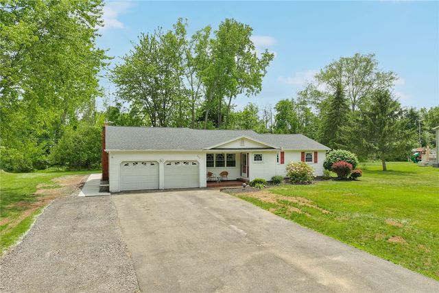 665 Regina Drive, Webster, NY 14580