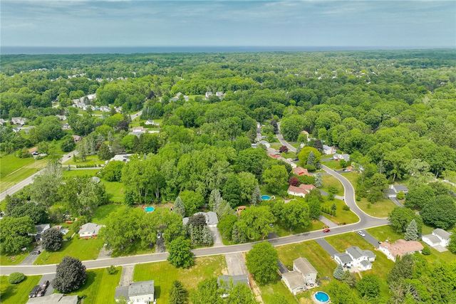 665 Regina Drive, Webster, NY 14580