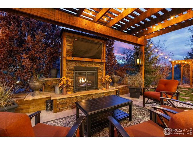 613 Cove Dr, Loveland, CO 80537