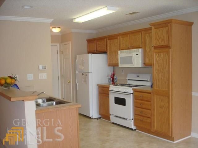 2 Mill Ridge Place, Newnan, GA 30263