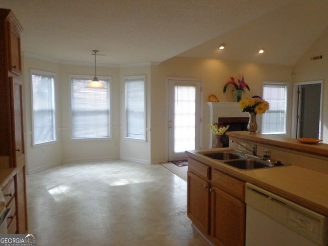 2 Mill Ridge Place, Newnan, GA 30263