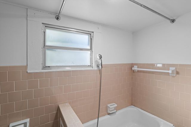 305 Gordon Street, Thomson, GA 30824