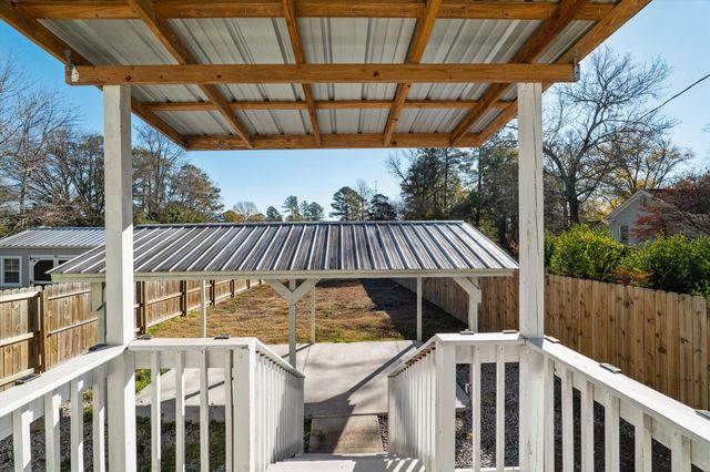 305 Gordon Street, Thomson, GA 30824