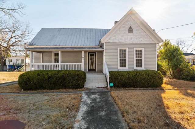 305 Gordon Street, Thomson, GA 30824