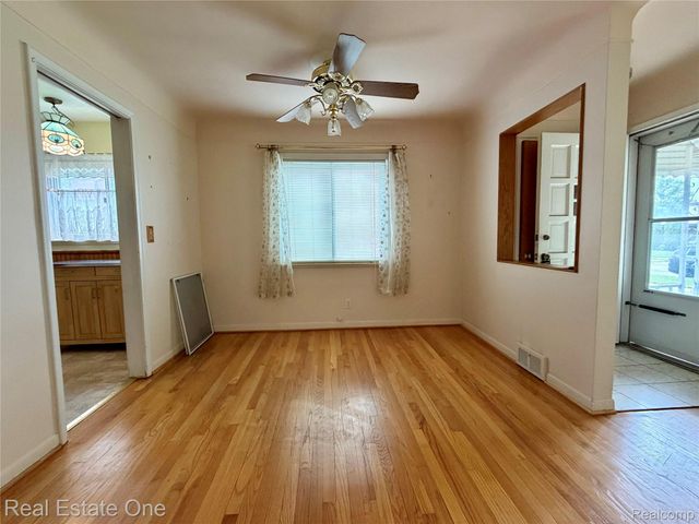 12294 Nathaline Street, Redford Charter Township, MI 48239