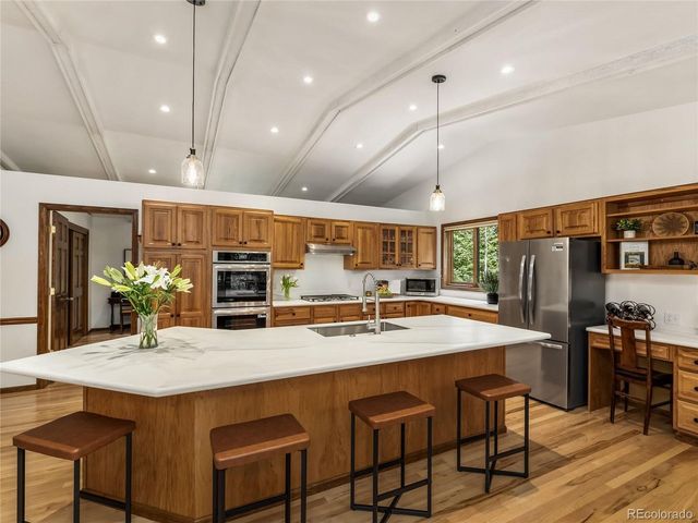 68 Sherwood Ln, Blue River, CO 80424
