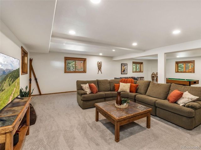 68 Sherwood Ln, Blue River, CO 80424