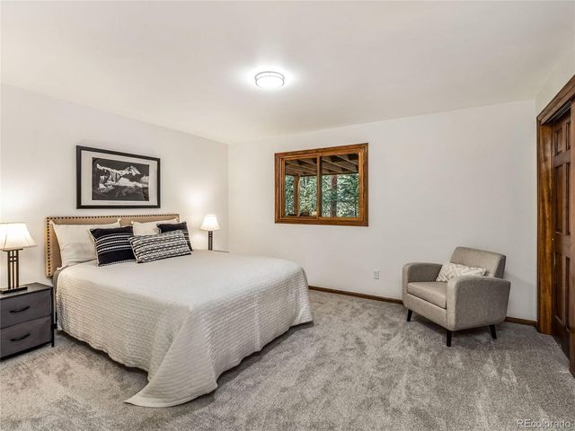 68 Sherwood Ln, Blue River, CO 80424
