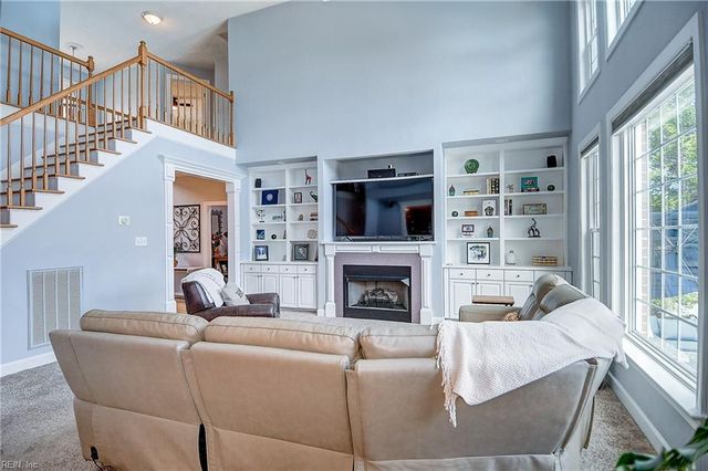 1005 Long Beeches AVE, Chesapeake, VA 23320