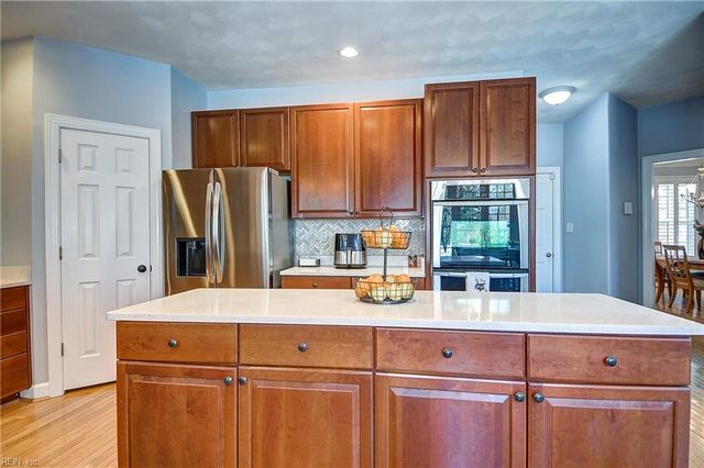 1005 Long Beeches AVE, Chesapeake, VA 23320