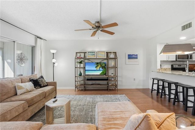 3300 Binnacle DR 102, Naples, FL 34103