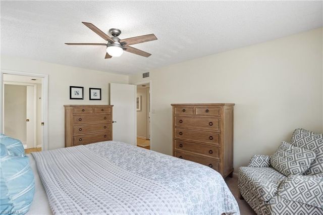 3300 Binnacle DR 102, Naples, FL 34103