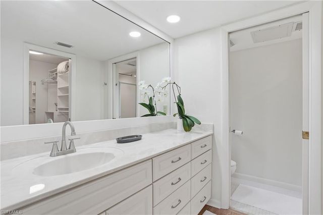 3300 Binnacle DR 102, Naples, FL 34103