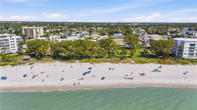 3300 Binnacle DR 102, Naples, FL 34103