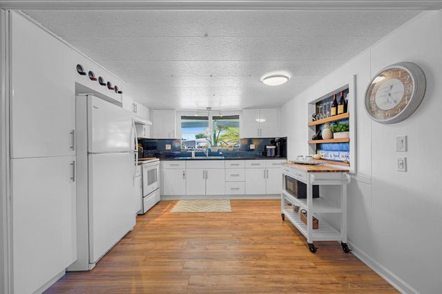 1800 SW 83rd Terrace, Davie, FL 33324