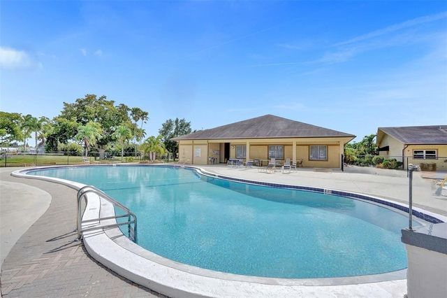 1800 SW 83rd Terrace, Davie, FL 33324