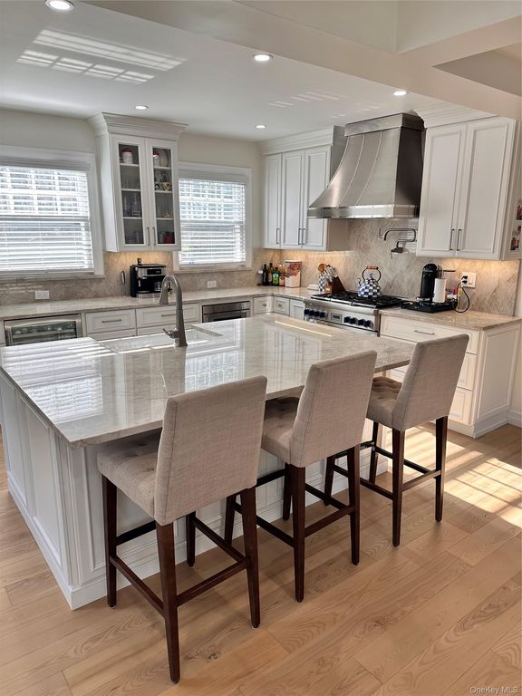 252 Beverly Road, Little Neck, NY 11363 — photo 4