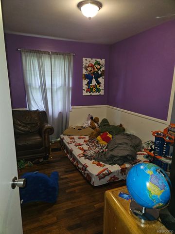 6172 W COURT Street, Flint, MI 48532