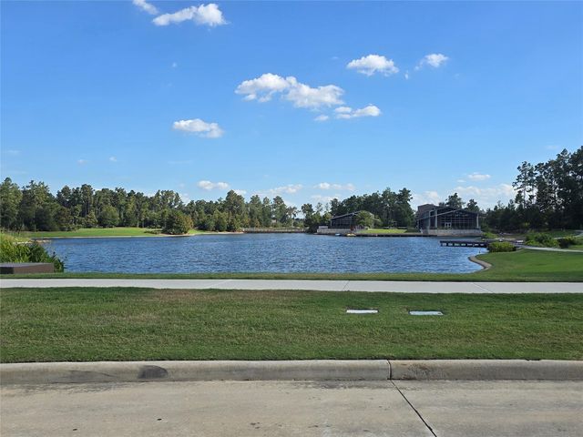 17163 Crimson Crest Drive, Conroe, TX 77302