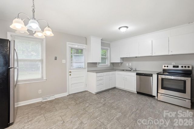 717 Crater Street, Charlotte, NC 28205