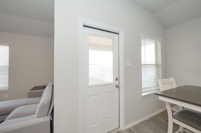 2407 Divot Lane, Navasota, TX 77868