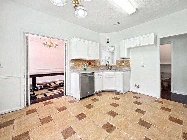 165 Shadetree Lane, Lawrenceville, GA 30044