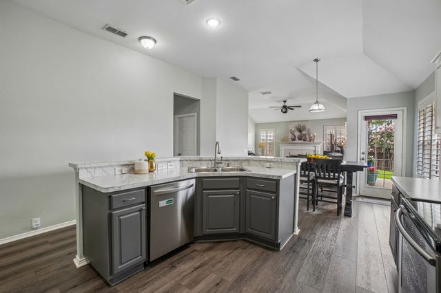 421 Durrand Oak Drive, Keller, TX 76248