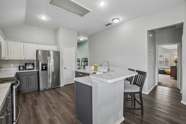 421 Durrand Oak Drive, Keller, TX 76248