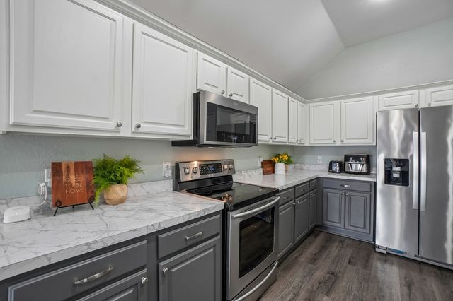 421 Durrand Oak Drive, Keller, TX 76248