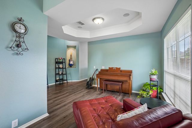 421 Durrand Oak Drive, Keller, TX 76248