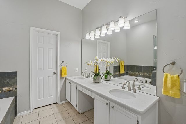 421 Durrand Oak Drive, Keller, TX 76248