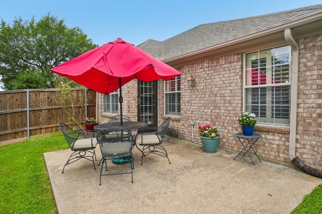 421 Durrand Oak Drive, Keller, TX 76248