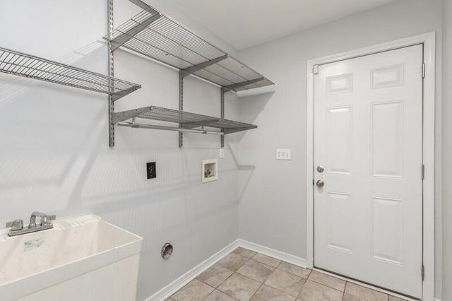 2814 Shoni Drive, Navarre, FL 32566