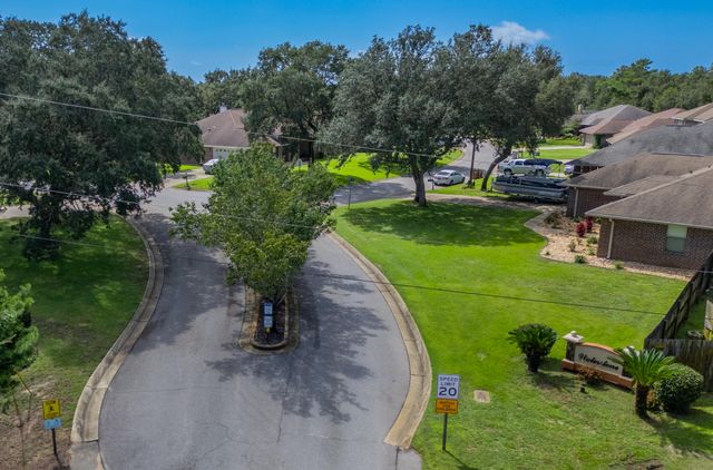 2814 Shoni Drive, Navarre, FL 32566