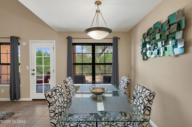 6651 N Campbell Ave Apt 152, Tucson, AZ 85718