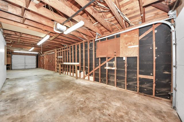 801 Meadow Lark Ave, Friendswood, TX 77546