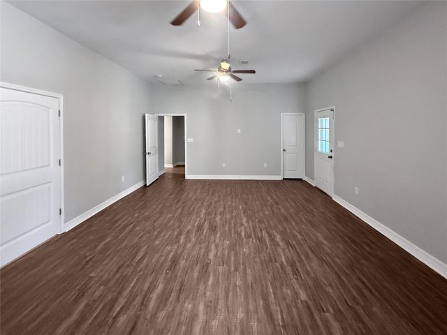 580 W Chance Road, Lumberton, TX 77657